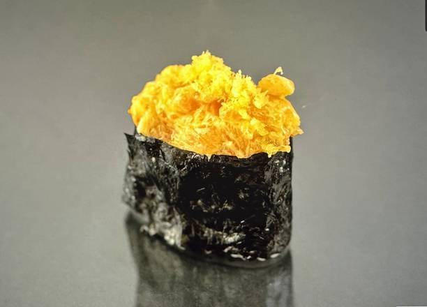 Spicy Salmon Sushi 辣鮭魚壽司 (1 pc)